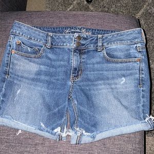 American Eagle Boyfriend Jean Shorts